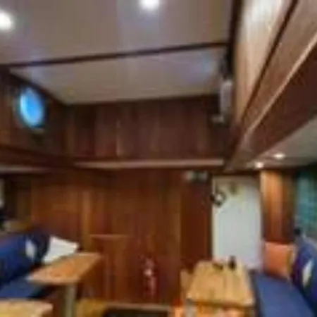 Botel Tunfisk Ii Vardo